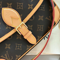 Leather Baguette Crossbody Handbag