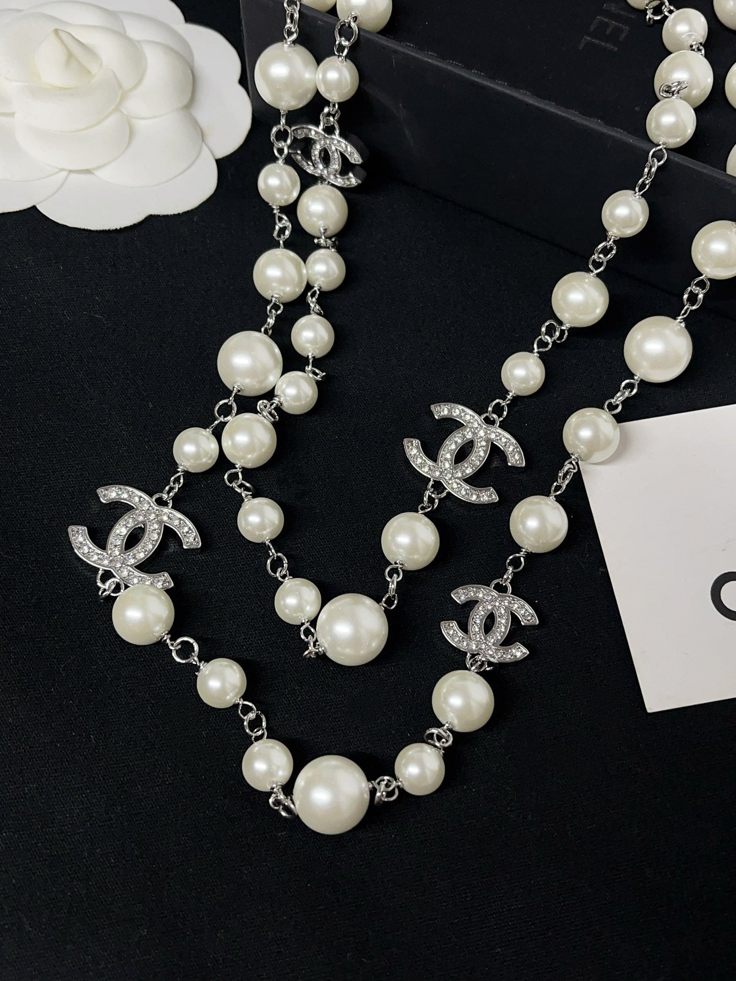 Elegant pearl long necklace