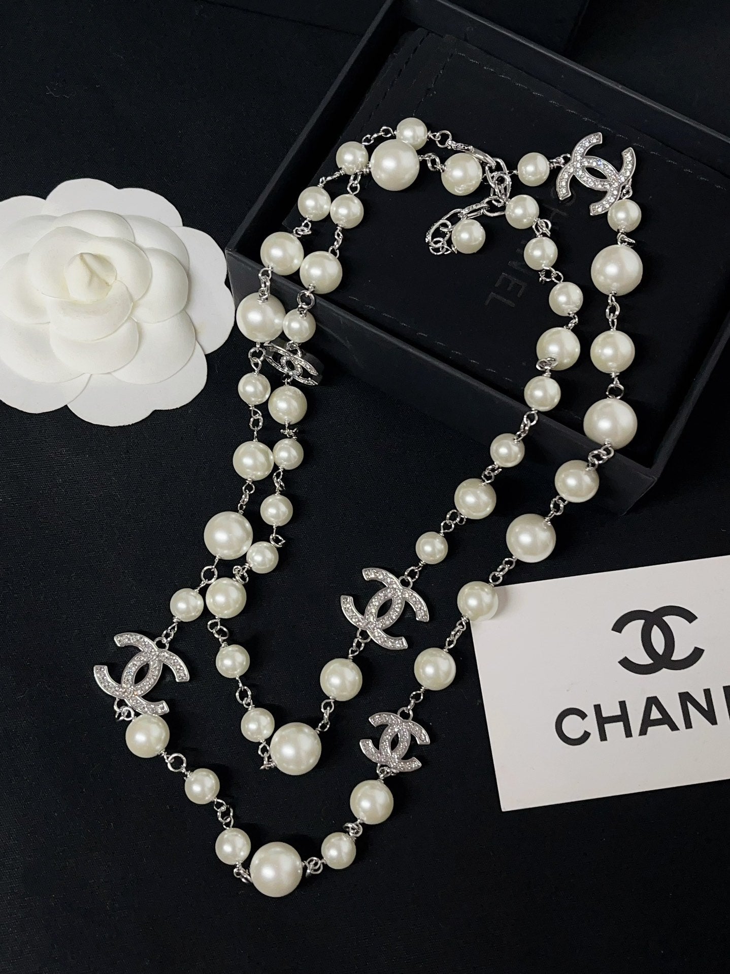 Elegant pearl long necklace