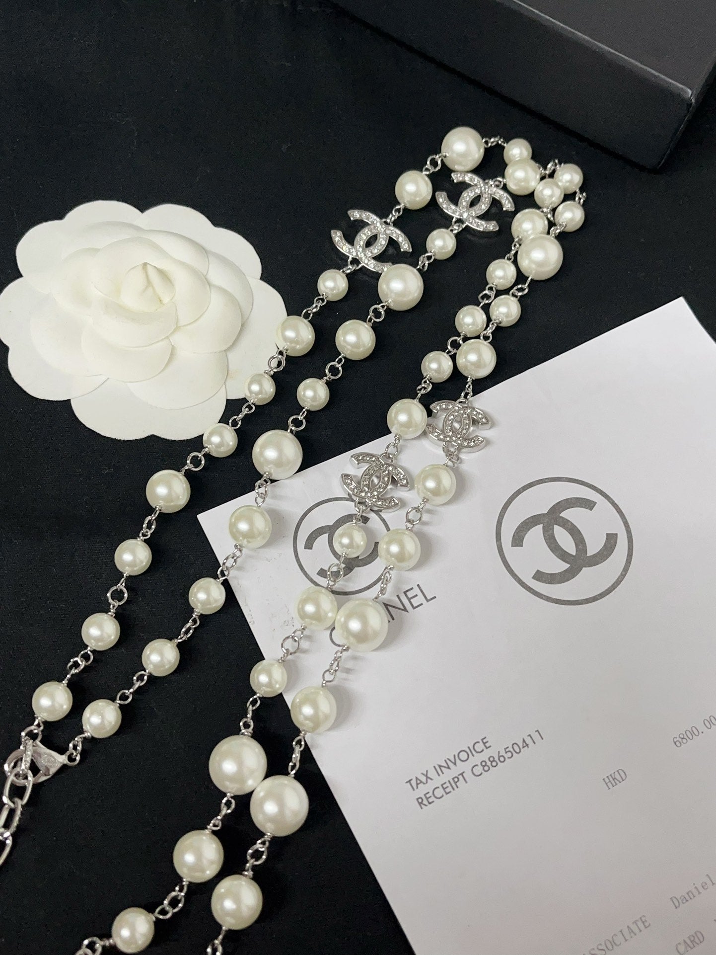 Elegant pearl long necklace