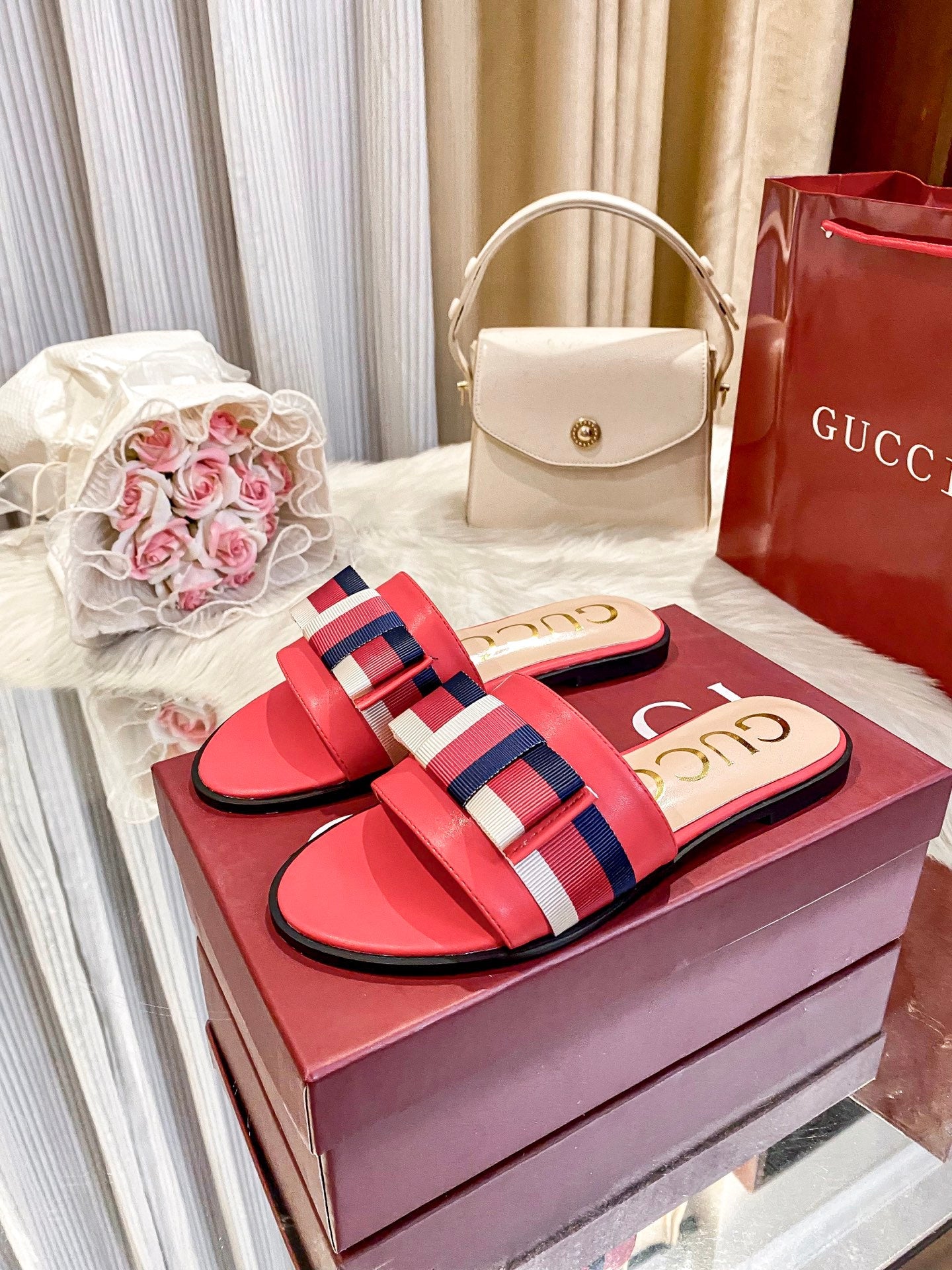 Striped Flat Slippers