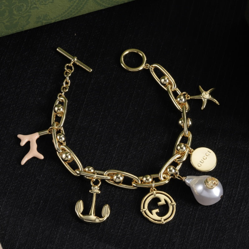 Pearl Starfish Pendant Bracelet