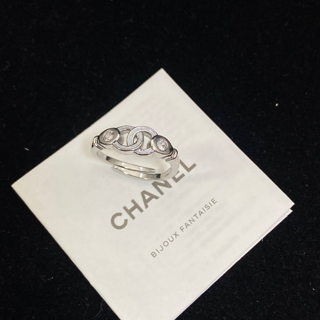 Adjustable White Enamel Diamond Ring