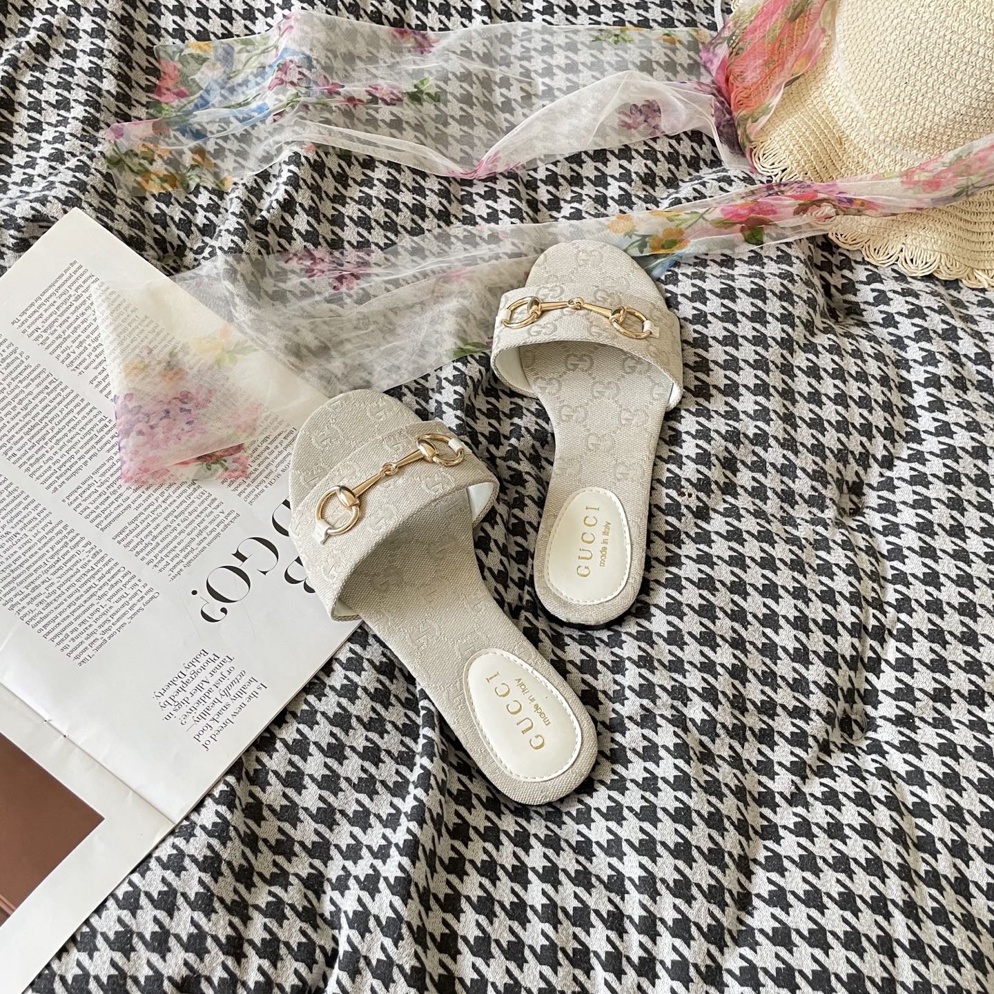 Printed Canvas Flat Slippers