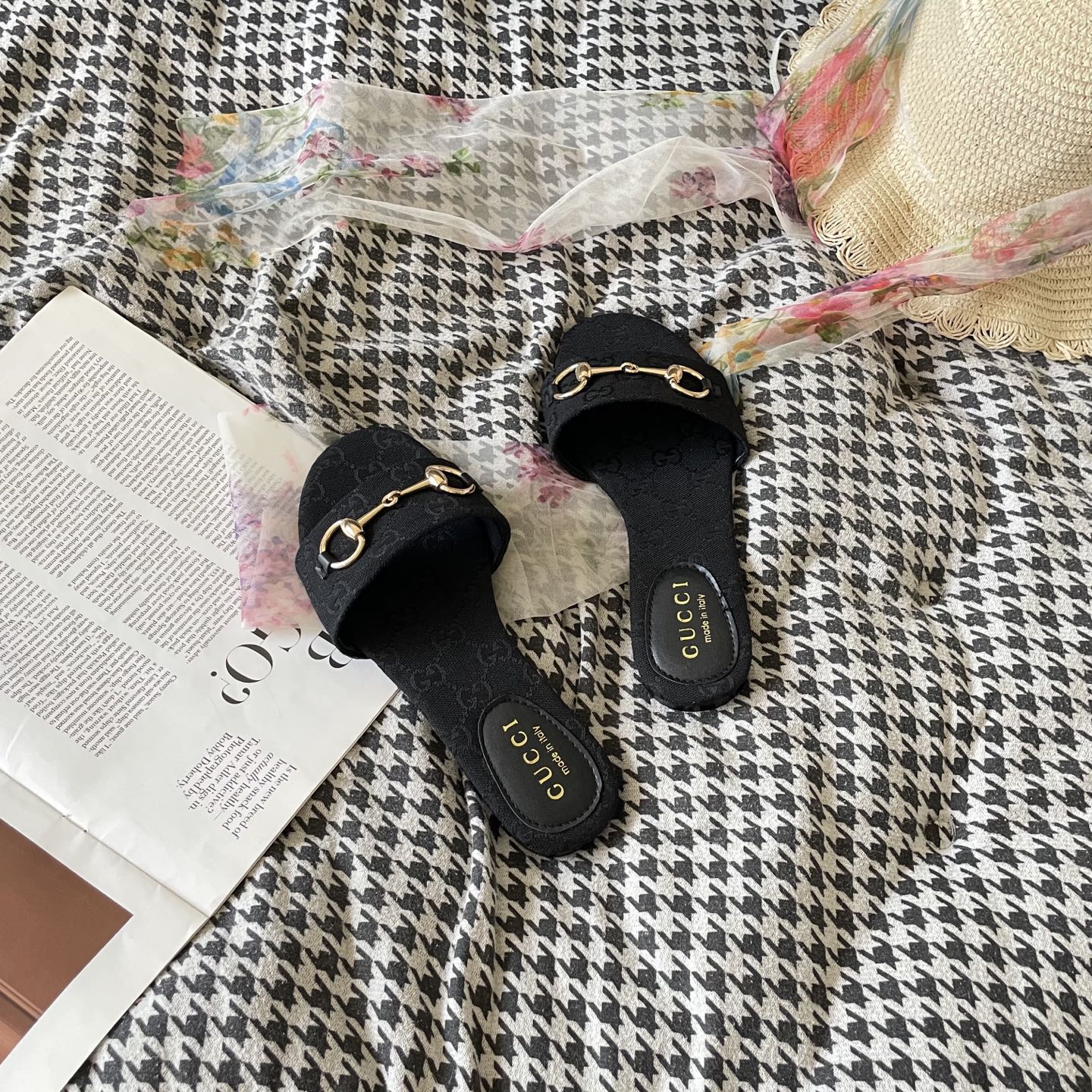 Printed Canvas Flat Slippers