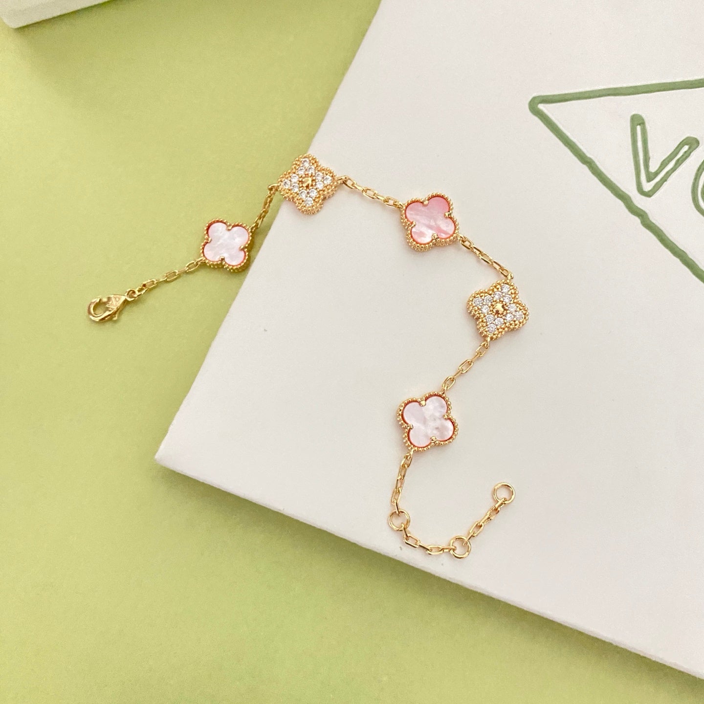 Classic Four-Leaf Clover Diamond Colorblock Bracelet