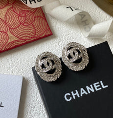 Fashionable black crystal earrings