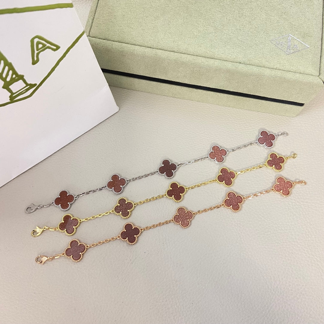 Red Gold Sand Four-Leaf Clover Bracelet
