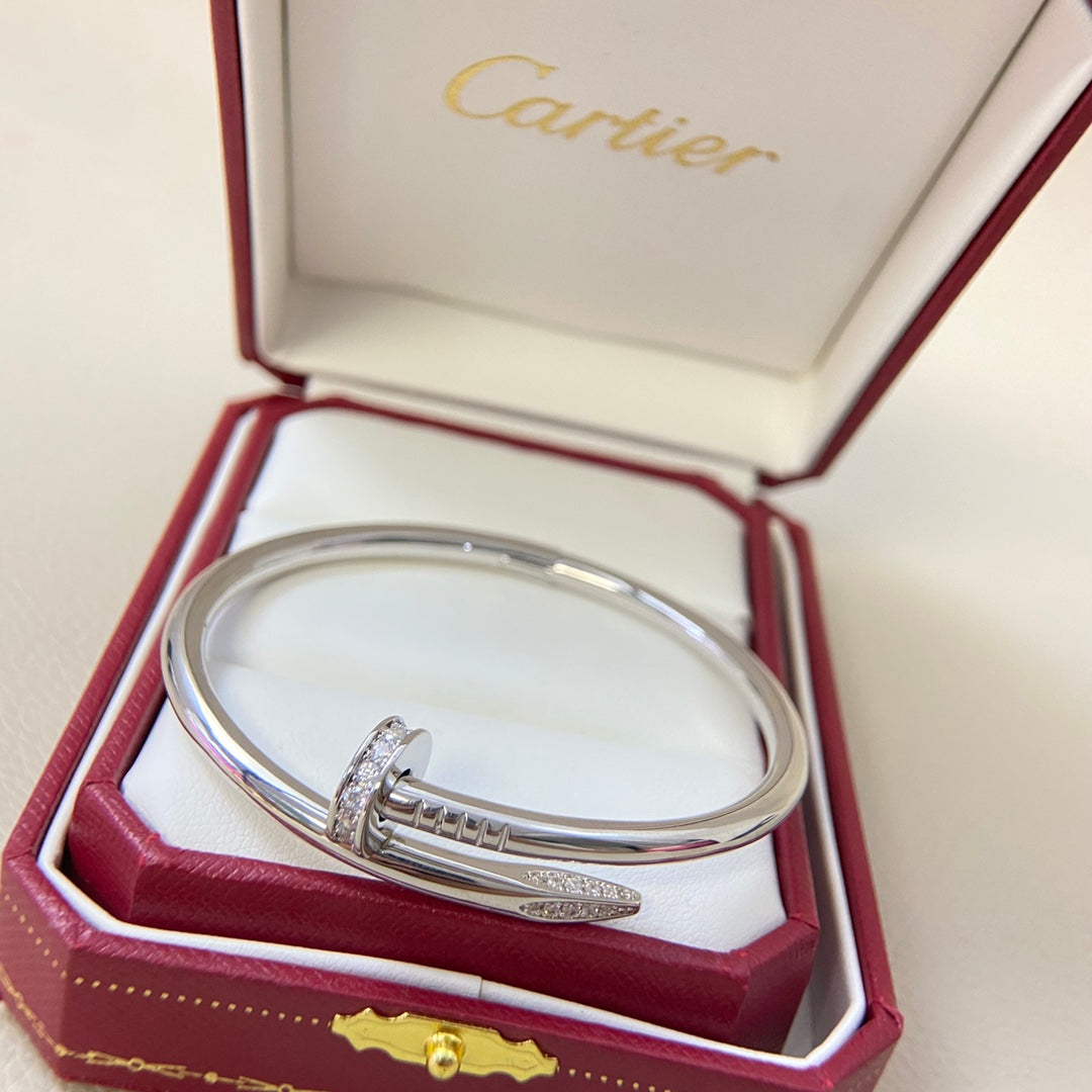 Classic Diamond Nail Bracelet