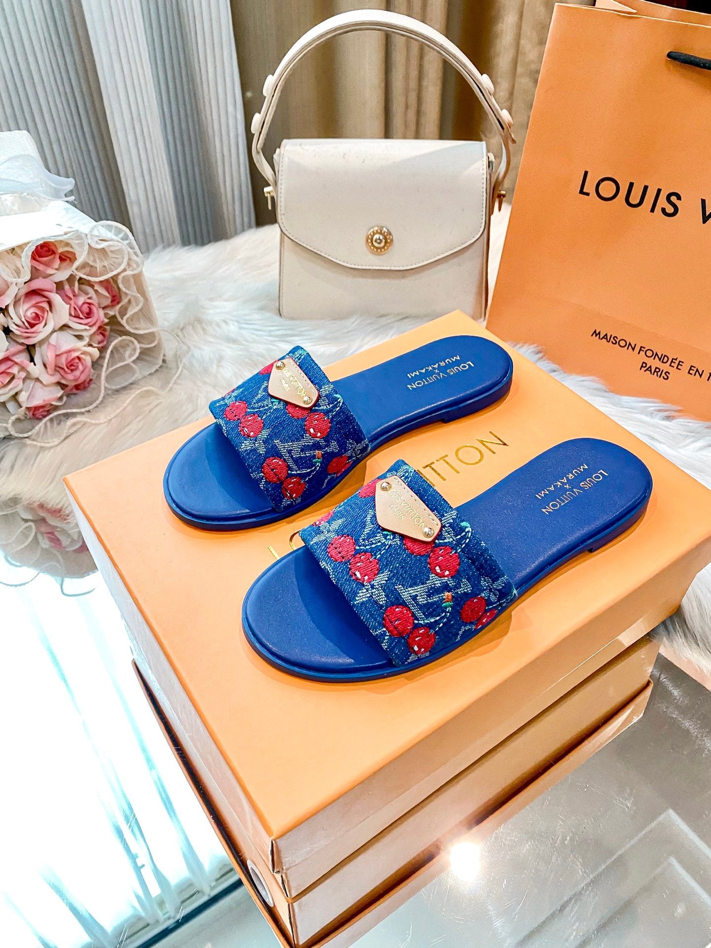 5-color cherry print slippers