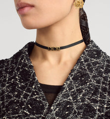 Letters choker
