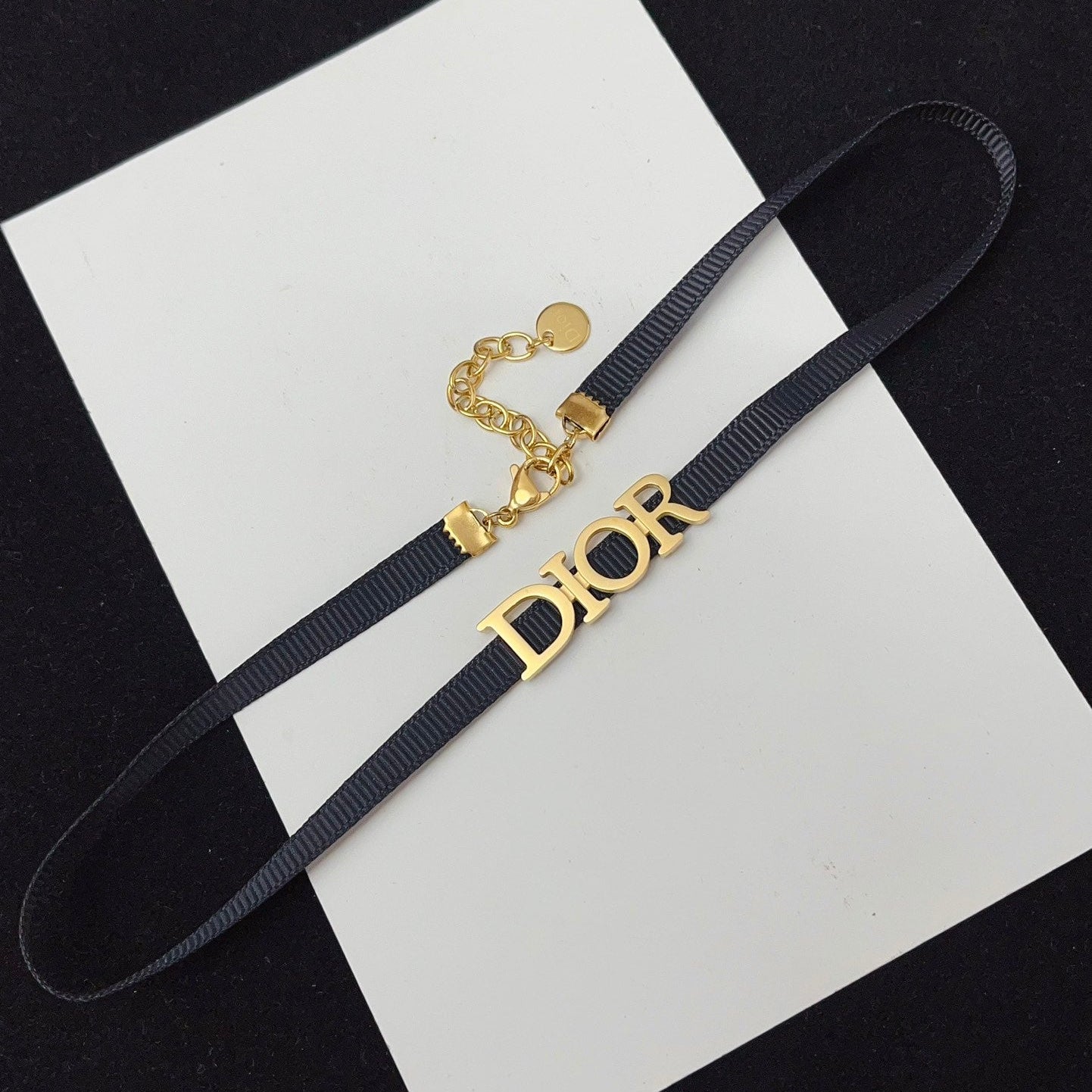 Letters choker