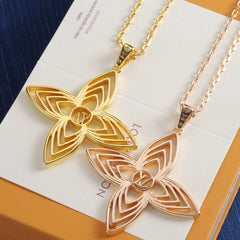 Four-cornered floral openwork necklace