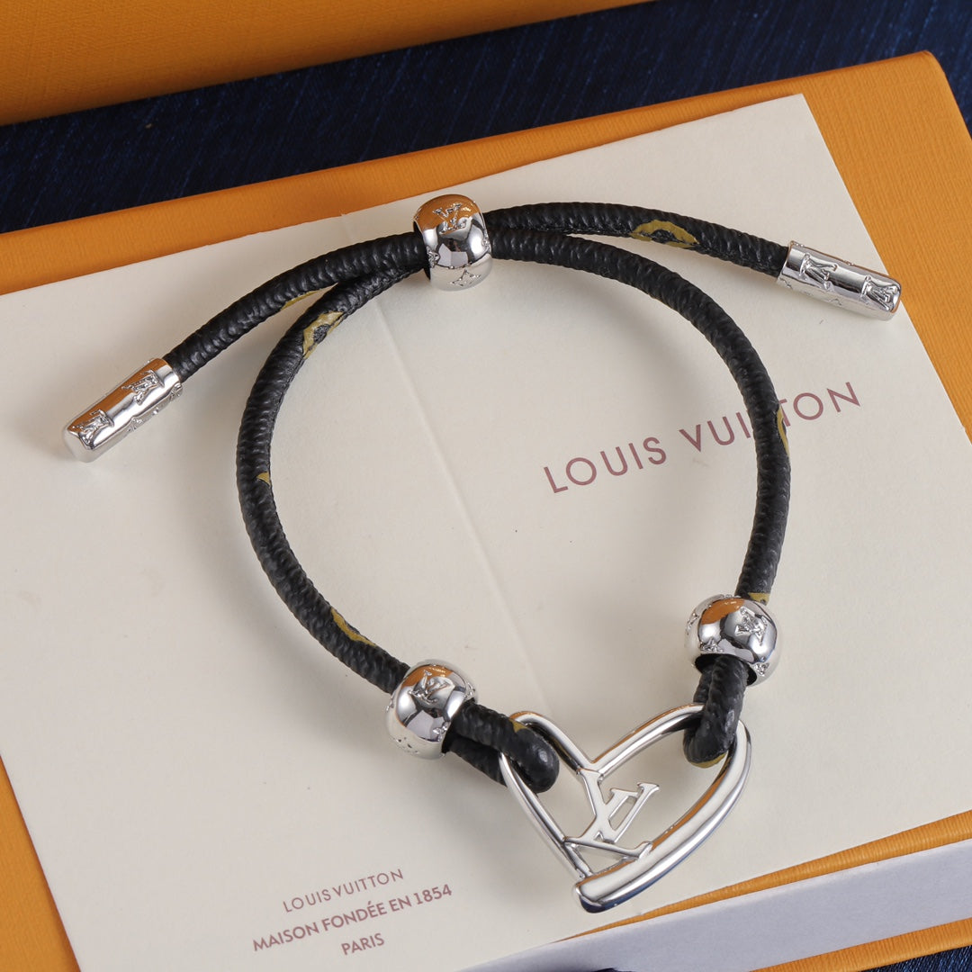 3-color metal heart charm leather bracelet
