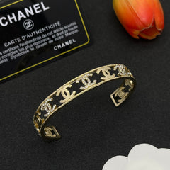 Fashionable hollow open bracelet
