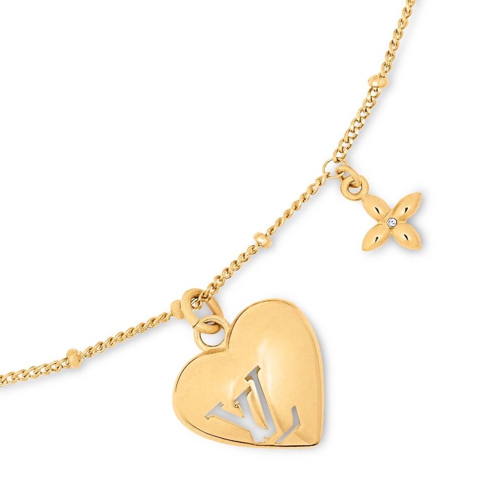 Heart pendant necklace