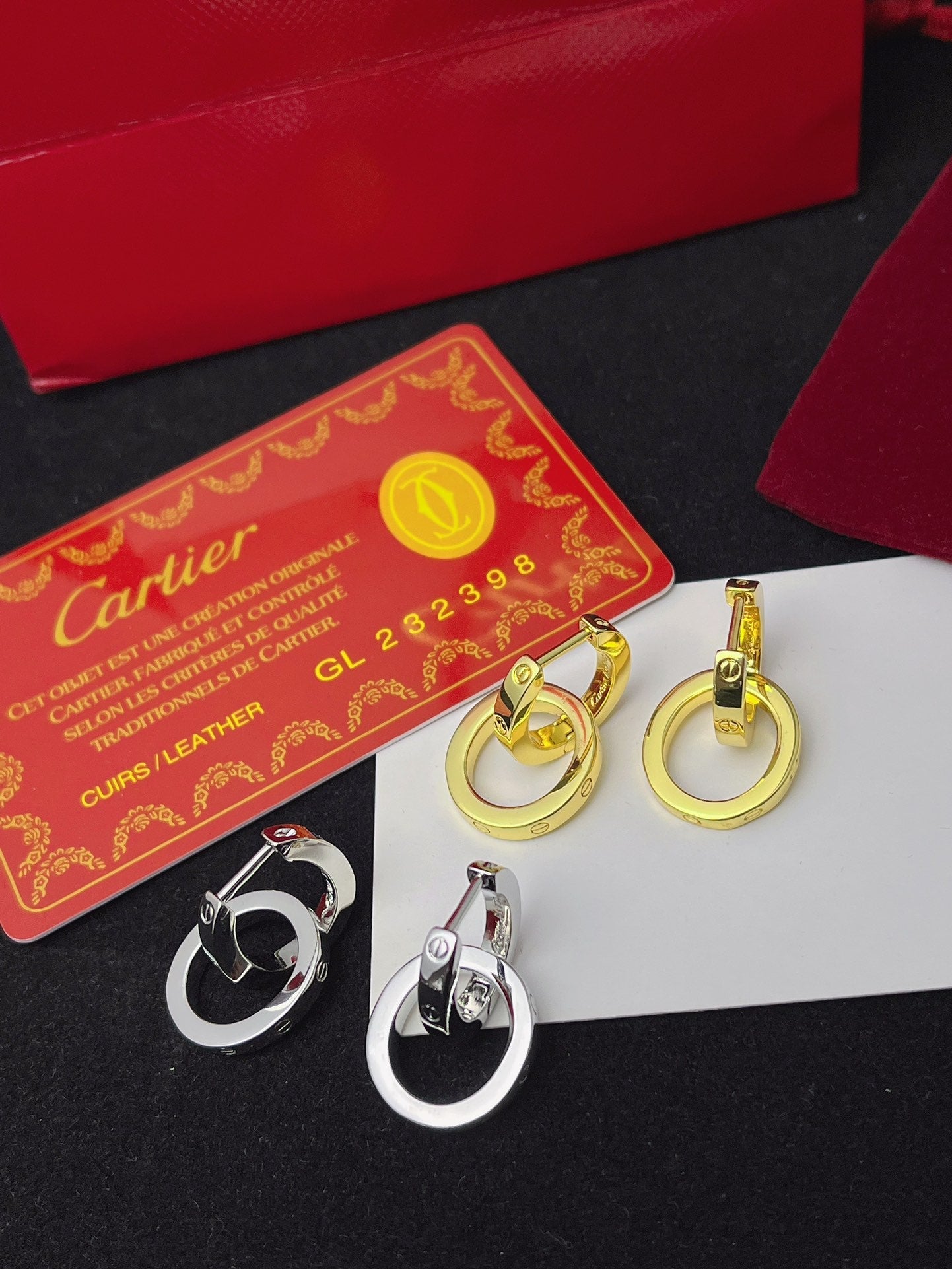 Double-loop classic stud earrings