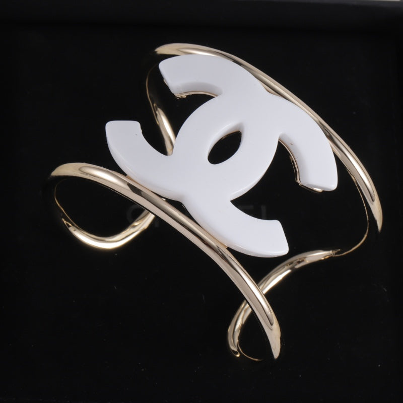 Gold enamel openwork letter bracelet