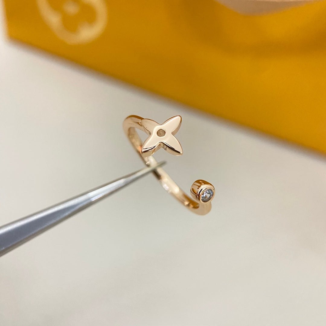 3-round flower ring