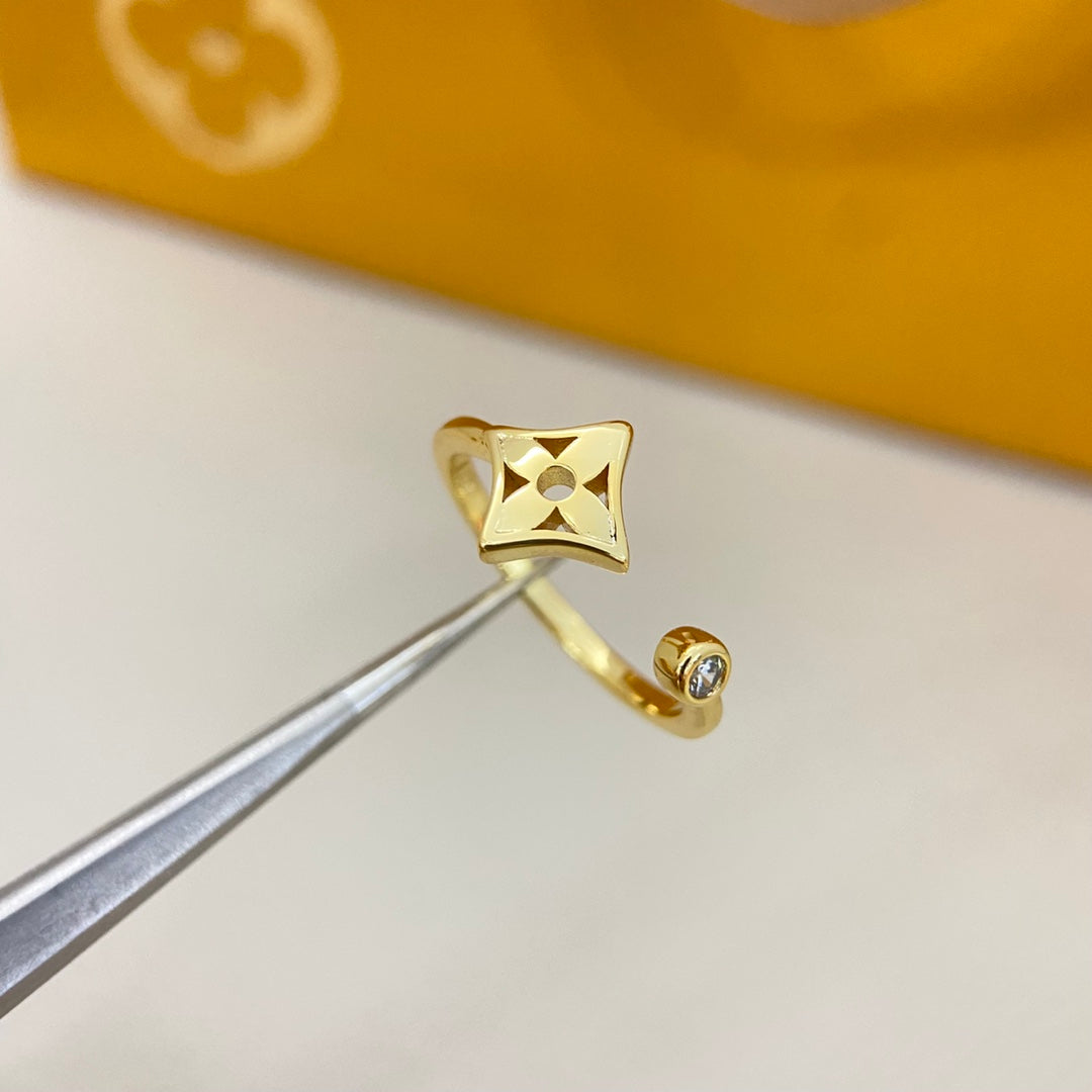 3-round flower ring