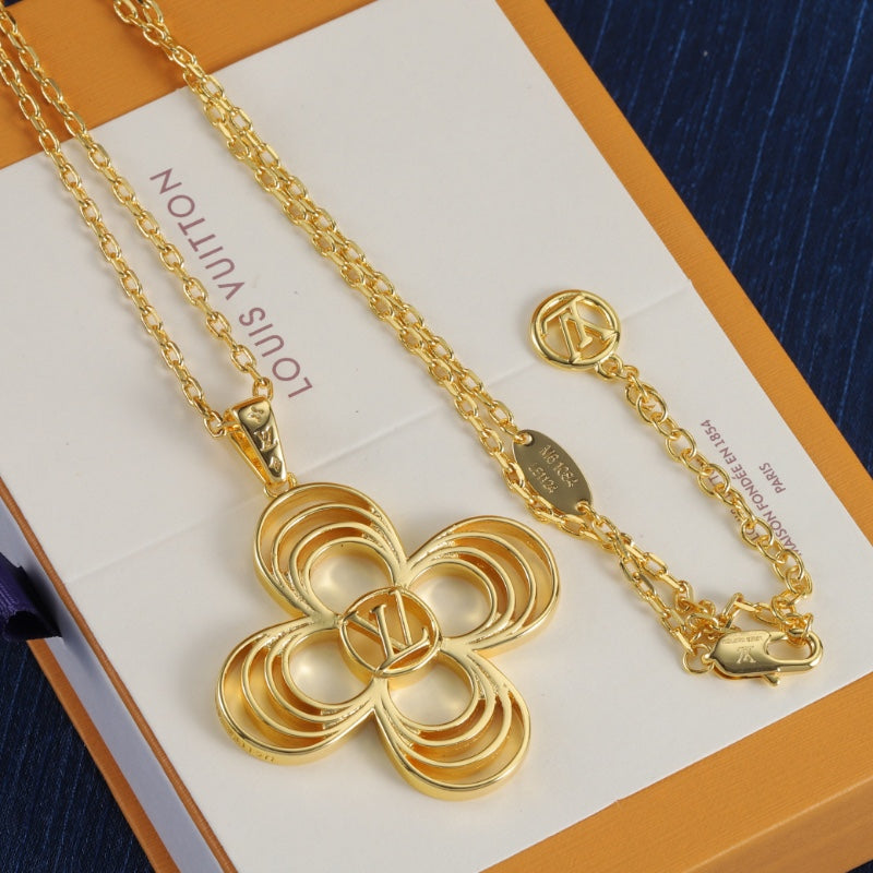 Floral Hollow Necklace