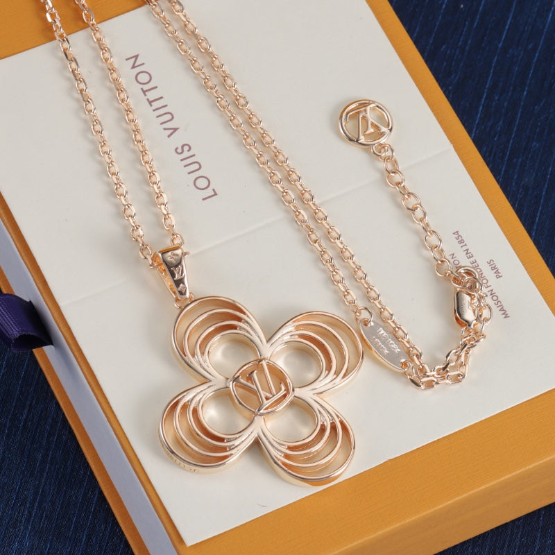 Floral Hollow Necklace