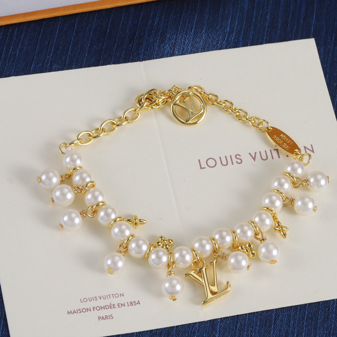 Fashionable double-layer pearl bracelet