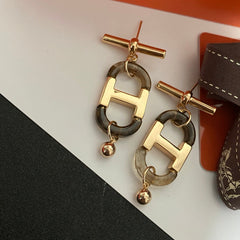 Temperament Acrylic Splicing Earrings