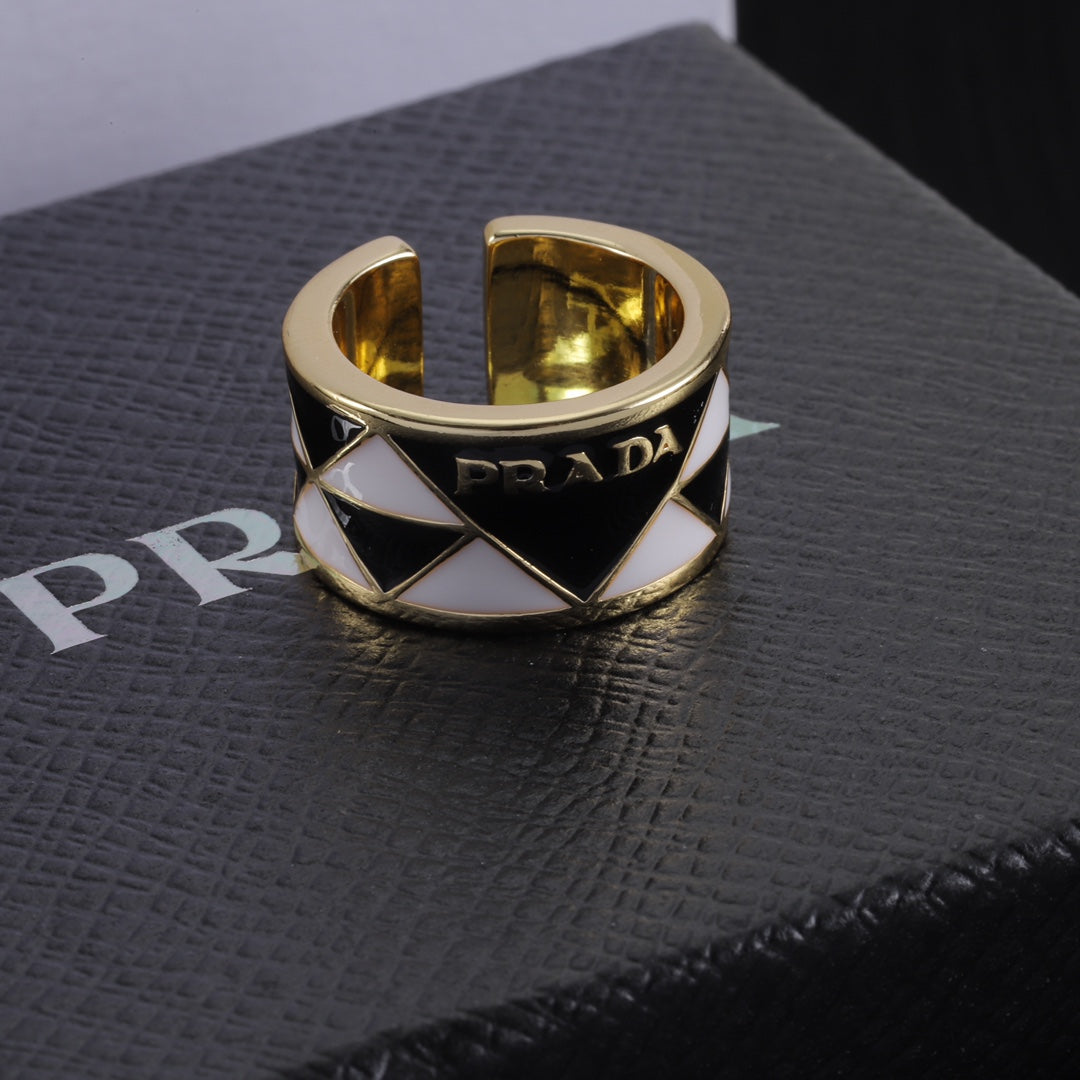 Stylish Triangle Open Ring