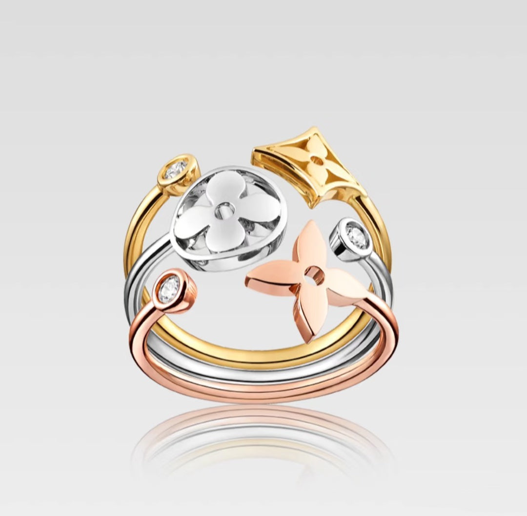 Shiny Pointed Round Flower Ring Set