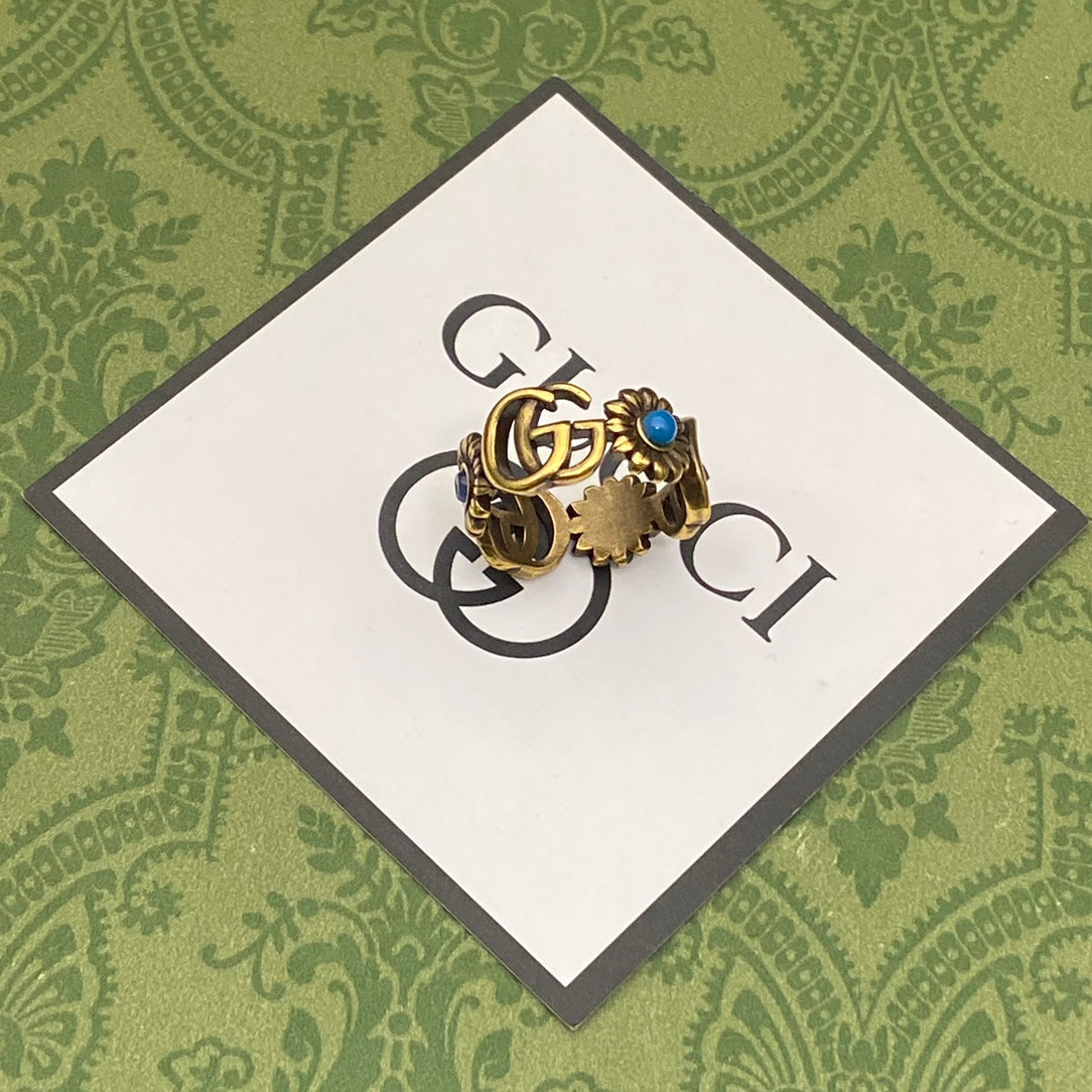 Vintage Hollow Daisy Ring