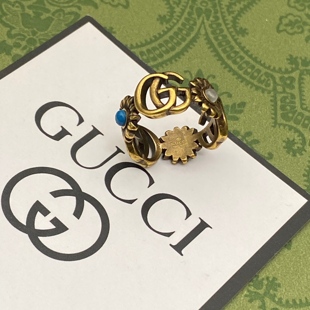 Vintage Hollow Daisy Ring