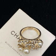Hollow Bead Diamond Ring