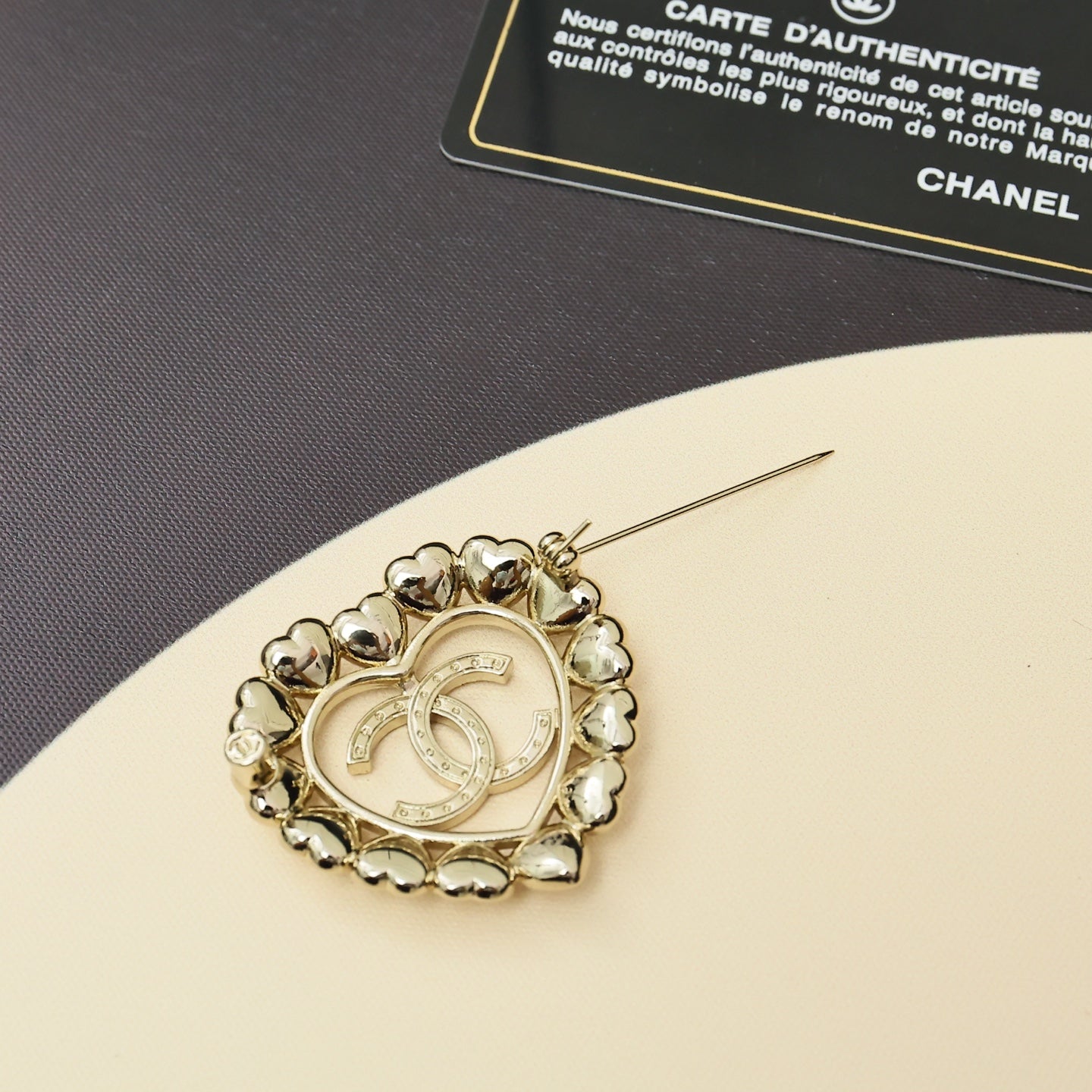 Gold Heart Hollow Round Brooch
