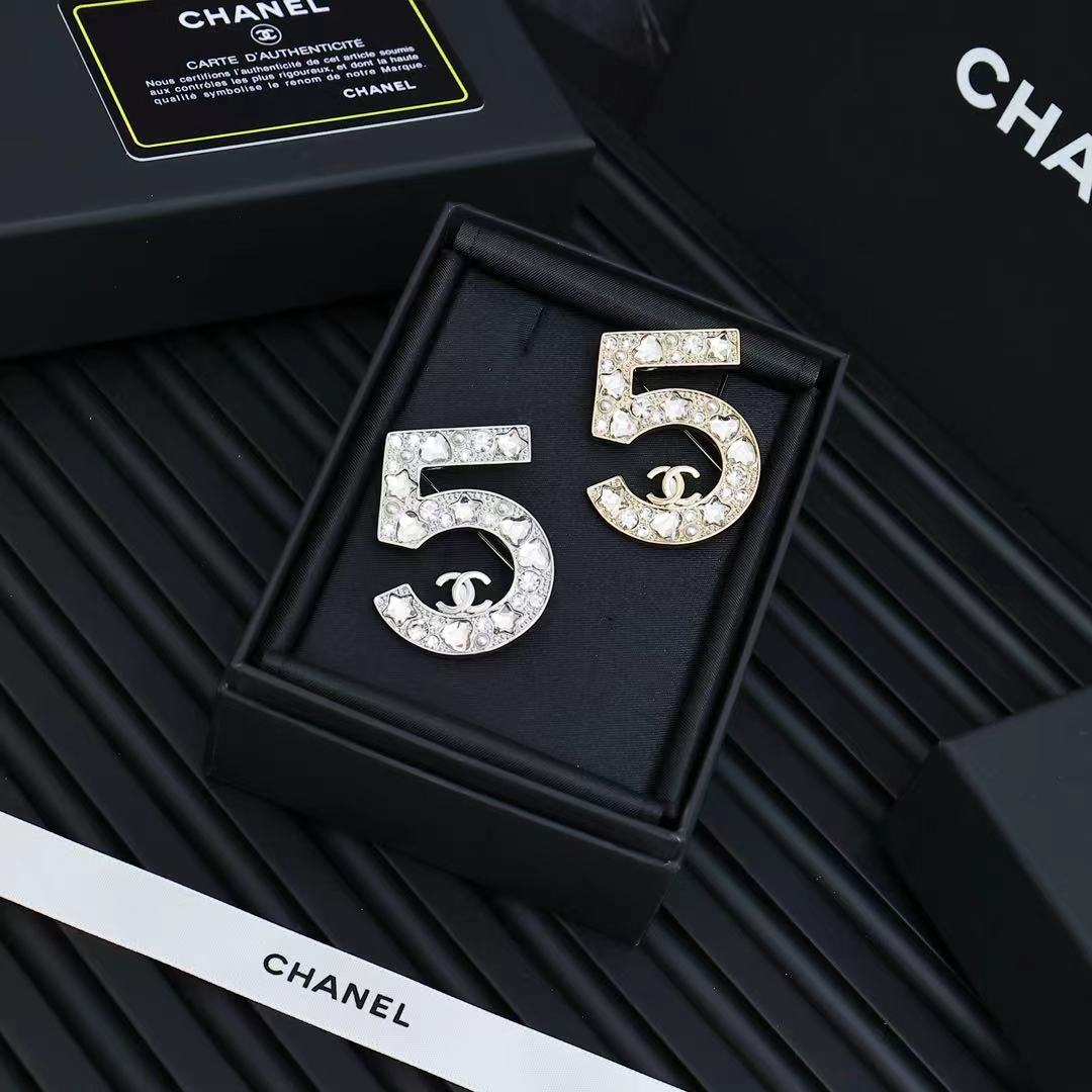 Dazzling Diamond 5 Brooch