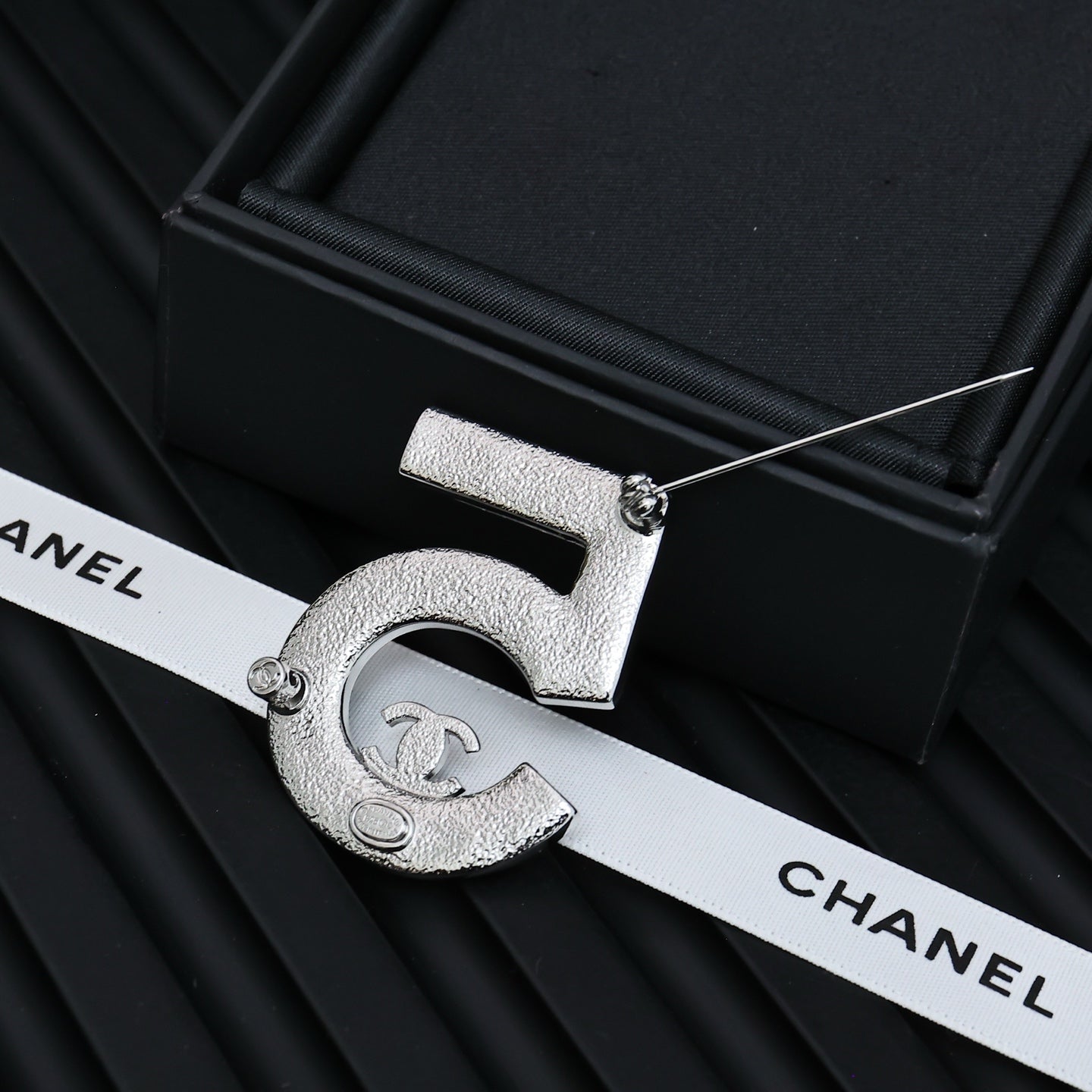 Dazzling Diamond 5 Brooch