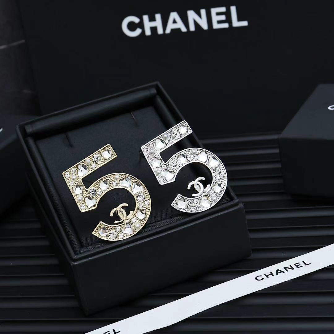 Dazzling Diamond 5 Brooch