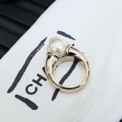 Panda-colored Pearl Ring