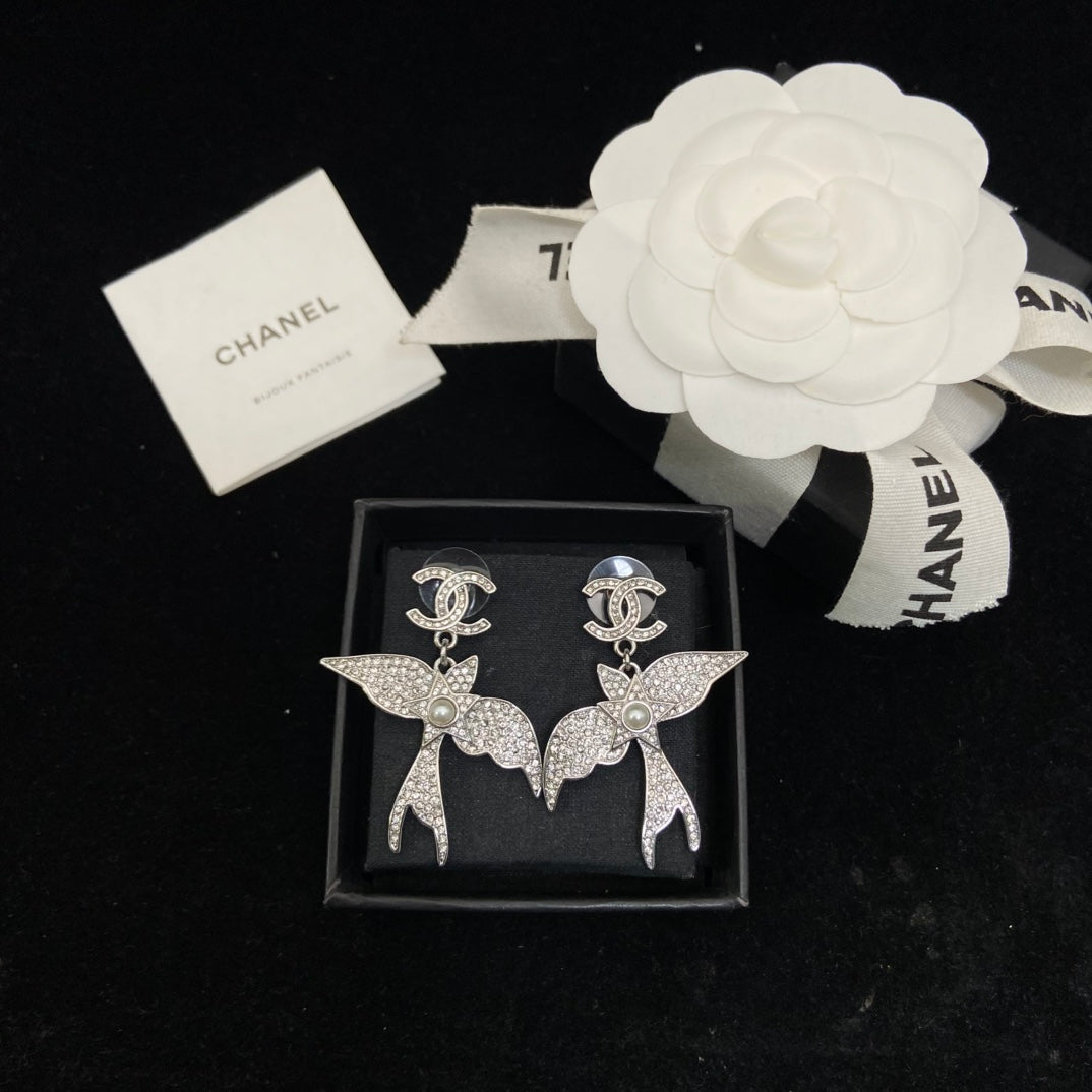 Diamond-studded Bird Earrings