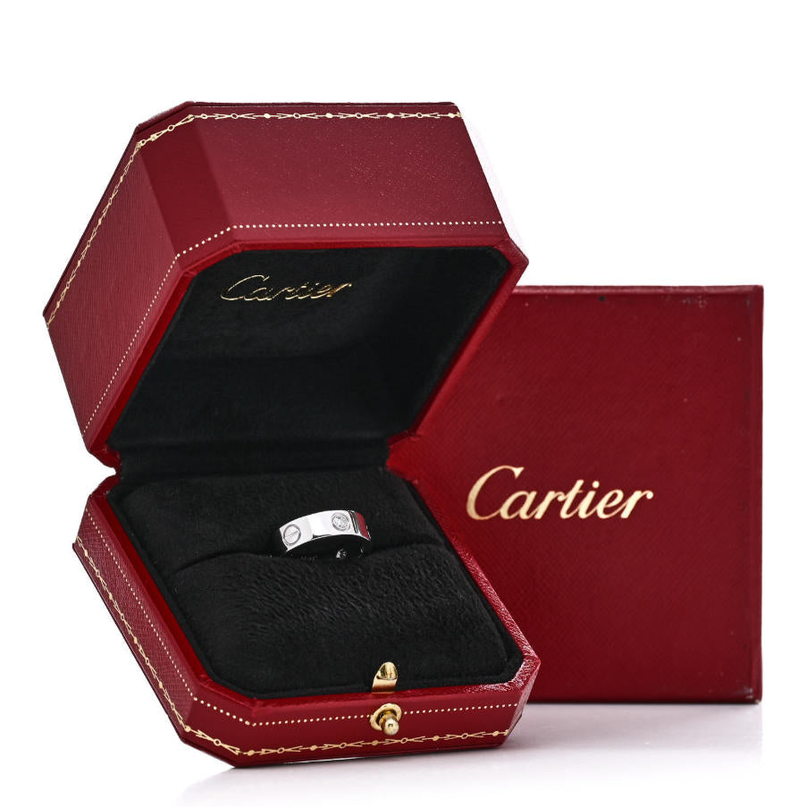 Classic 3 Diamonds Love Ring